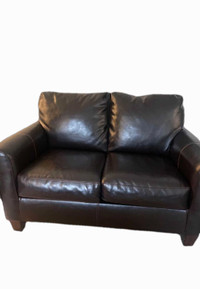 FREE DELIVERY Comfy Brown Leather 2 Seater / Loveseat Sofa Couch