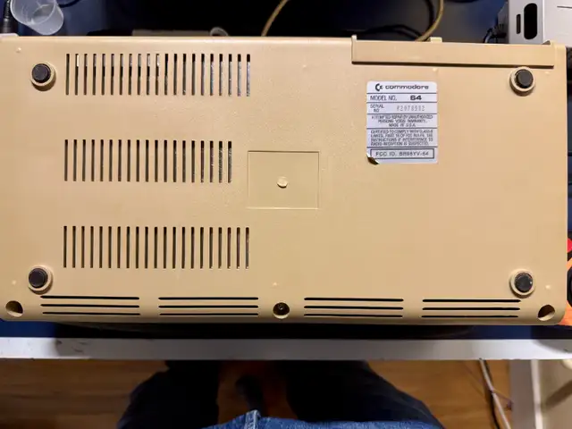 Commodore 64 | Desktop Computers | City of Montréal | Free local ...