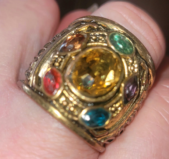 Popular Infinity Gauntlet Cosplay Diamond Studded Gold Ring in Jewellery & Watches in Lethbridge