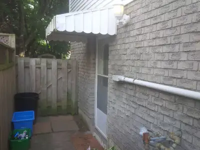1 bedroom with 1 car parking