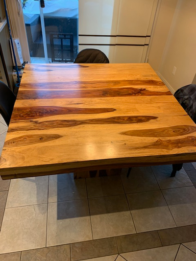 ARTEMANO DINIG TABLE MADE FROM EXOTIC WOOD. 50'' x 50" TABLE A DINER ARTEMANO FAIT EN BOIS EXOTIQUE,...