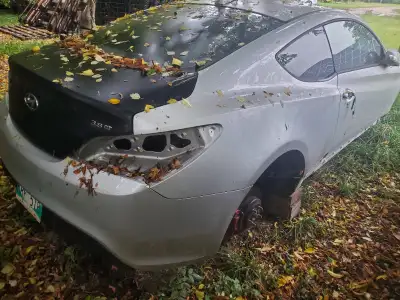 Selling parts of 2015 hyundai genesis coupe 3.8l M\T, 70000km. Had water damage, lots of good parts...