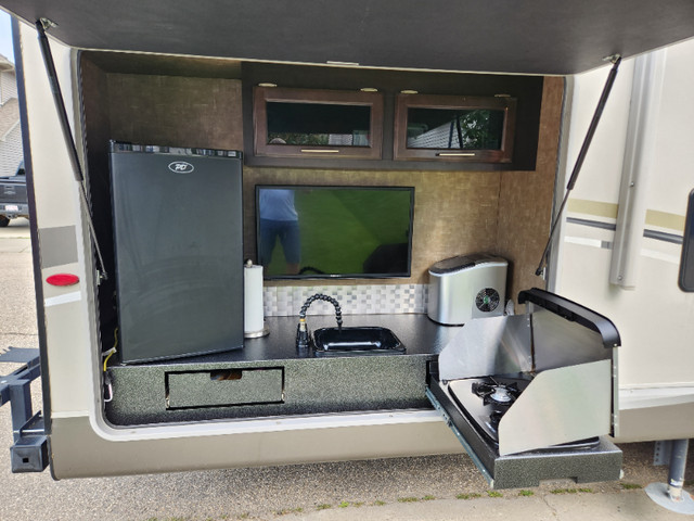 2017 Jayco Eagle HT 29.5 BHOK in Travel Trailers & Campers in Strathcona County - Image 4
