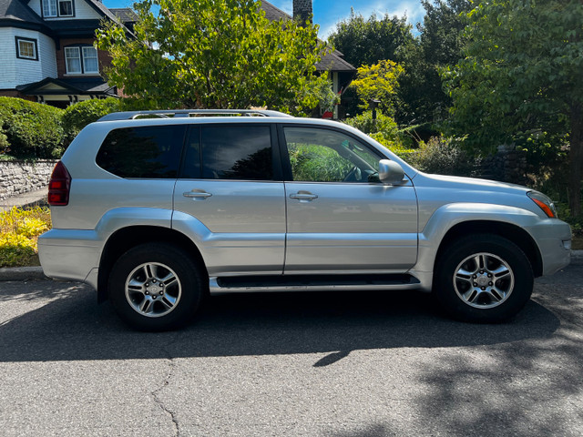 2006 LEXUS GX 470 V8 in Cars & Trucks in Ottawa - Image 2