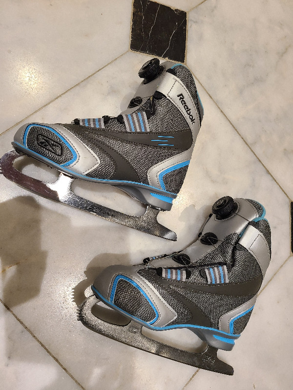 Girls/Ladies size 4 Reebok BOA soft boot skates | Skates & Blades |  Oakville / Halton Region | Kijiji