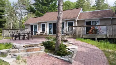Secluded Three Bedroom Cottage Lake Nipissing, View more