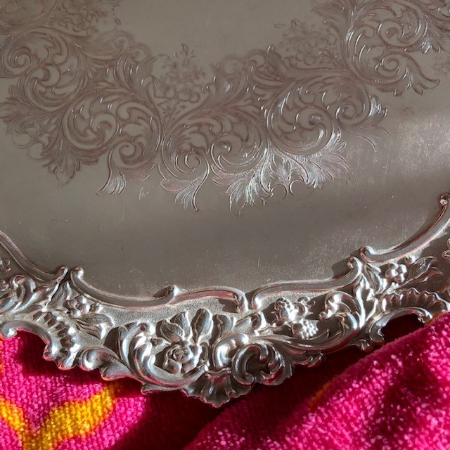 Silver Plated Ornate Tray in Arts & Collectibles in Renfrew - Image 2