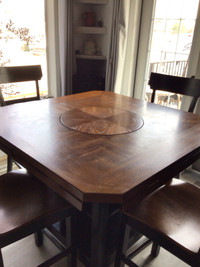 Counter Height Dining Table and Chairs