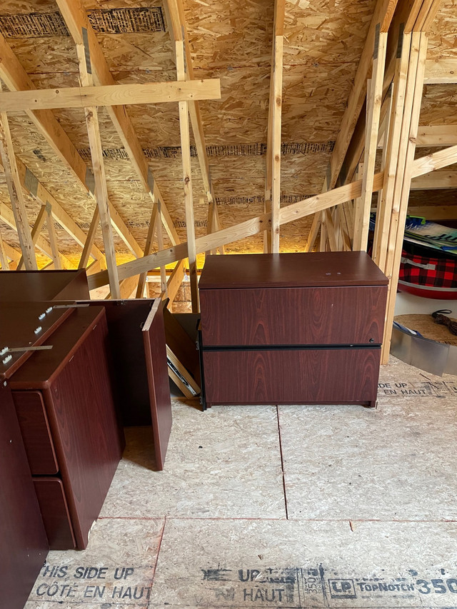 Office desk and  furniture  in Desks in Saint John - Image 4