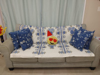 3 seater well maintained Sofa Set for sell.