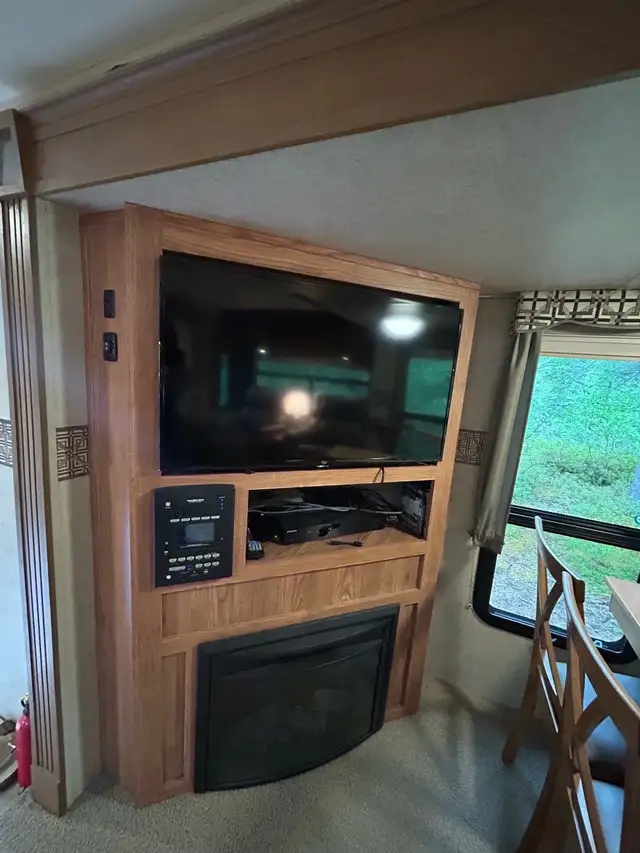 2014 Rockwood Windjammer 3029W in Travel Trailers & Campers in Fort St. John - Image 9