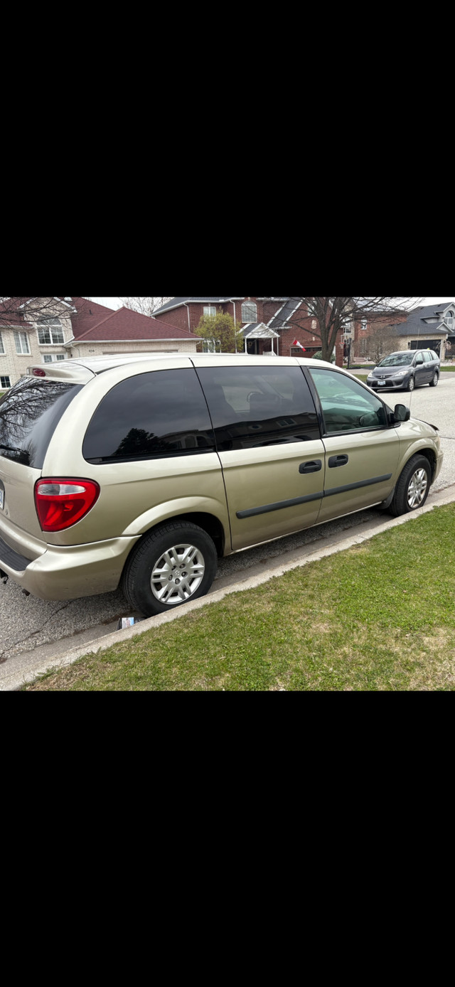 2005 DODGE Grand Caravan, Auto, FWD, 3.3 V6, GAS, 160,000KM in Cars & Trucks in Windsor Region - Image 3