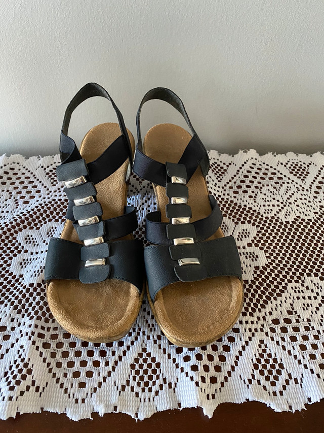 Soulier sandales  dans Femmes - Chaussures  à Saint-Jean-sur-Richelieu