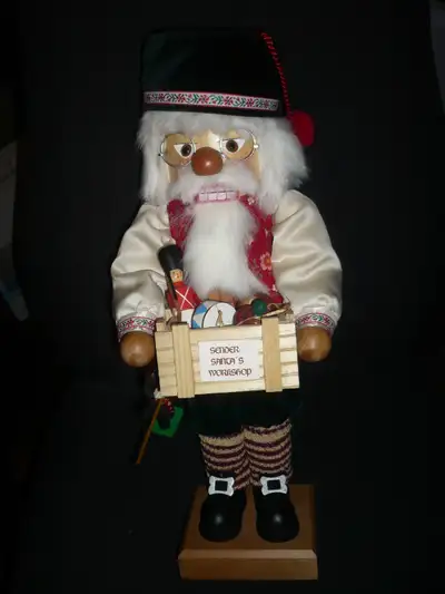 German Nutcracker Holzkunst Christian Ulbricht- Santa´s Workshop, View more