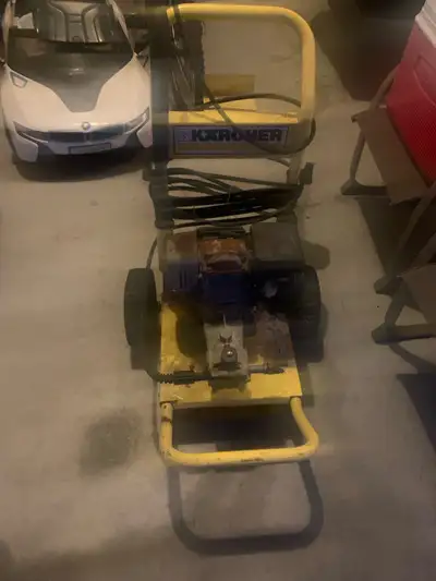 KARCHER YELLOW MOBILE GAS  PRESSURE WASHER  HONDA ENG, View more
