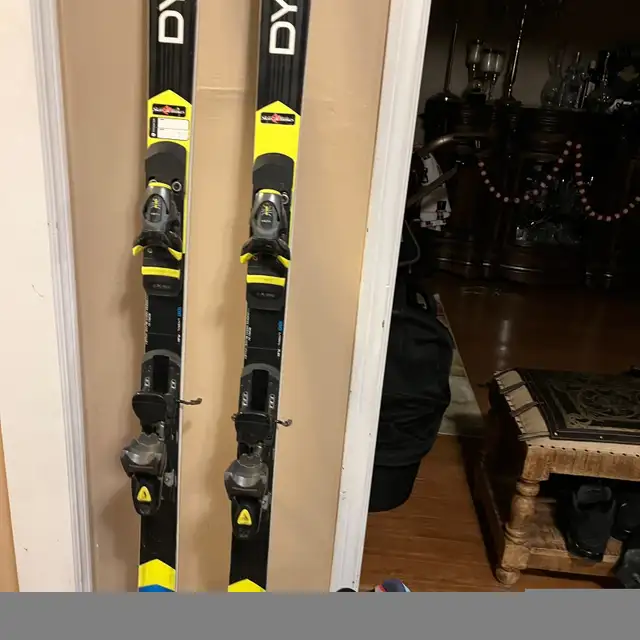 188 Dynostar ski with boots  in Ski in Markham / York Region - Image 4
