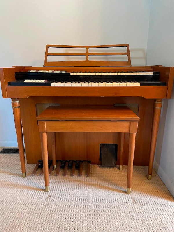 Vintage Lowrey Home Organ - FREE in Pianos & Keyboards in Peterborough - Image 2
