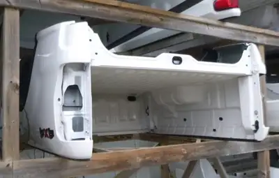 2019 - 2023 Ford Ranger 6' White Take off Truck Box 49773 Price does not include HST
