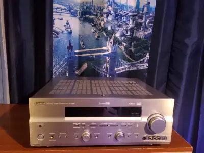 Comme sur les images : Amplificateur audio/vidéo 7.1 multiple DTS de qualité Yamaha modèle RX-V657 a...