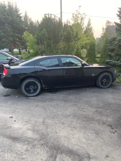 2010 AWD DODGE CHARGER 5.7 Hemi Variable valve displacement Runs 4 cylinders in eco mode to save fue...