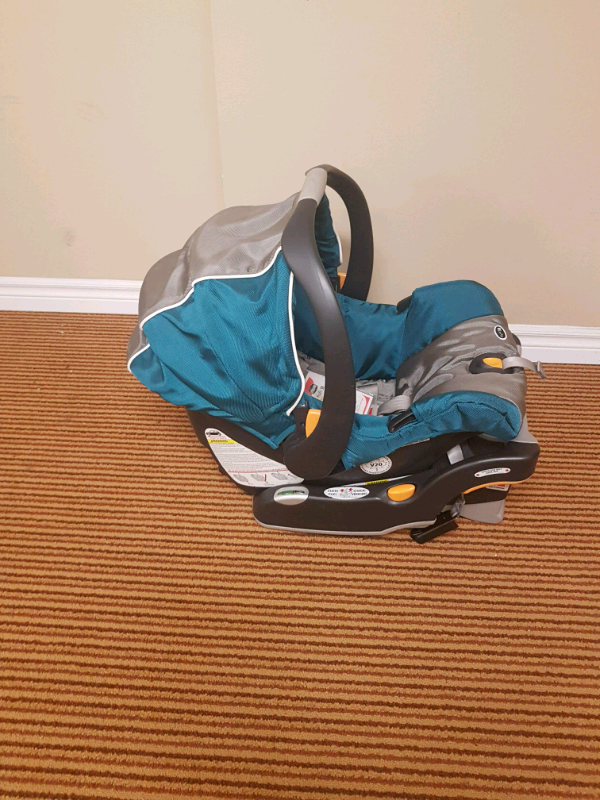 Chicco KeyFit 30 infant car seat in Strollers, Carriers & Car Seats in Mississauga / Peel Region - Image 3