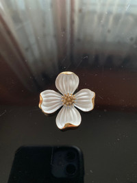 Vintage Goldtone White Enamel Crown Trifari Flower Pendant