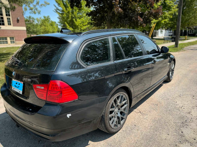 2011 BMW 328xi Wagon in Cars & Trucks in Kawartha Lakes - Image 3