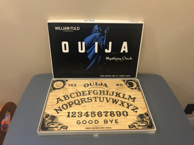 Vintage Ouija Board 1960s in Toys & Games in Edmonton