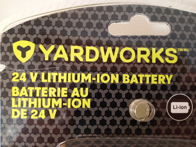 New in Package Yardworks 24V Replacement Battery 0602352 in Lawnmowers & Leaf Blowers in Kitchener / Waterloo - Image 2