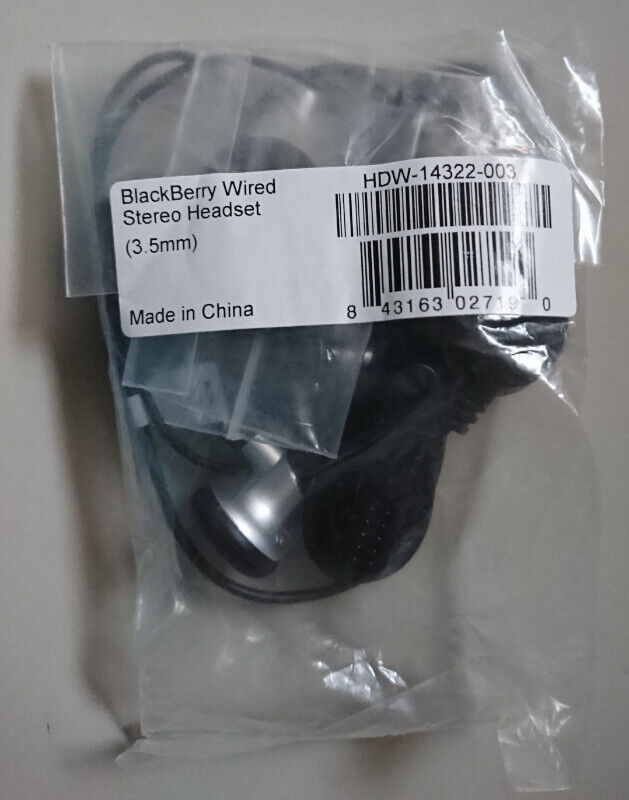 BlackBerry Wired Stereo Headset in Other in Oshawa / Durham Region