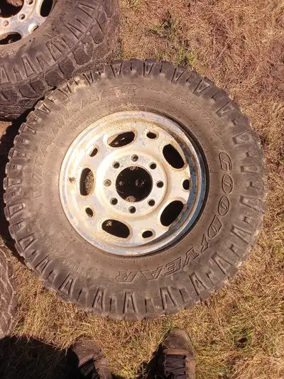 16" 8 bolt Chevy rims tires are no good