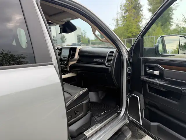 2022 ram 3500593255945838284808