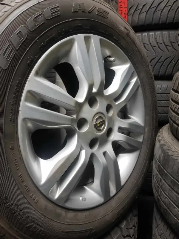 215/60R16 Kelly Edge A/S tires for sale : 16" 5x114.3 OEM Silver in Tires & Rims in City of Toronto - Image 2
