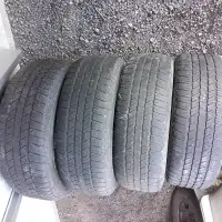4 pneus d'été de 18 pouces et 2 pneus d'hiver de 18 pouces