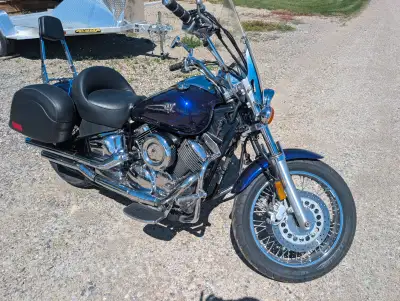 2004 VStar 1100 Classic. Blue purple color. 58514 KMs. Full professional inspection April '25. New M...