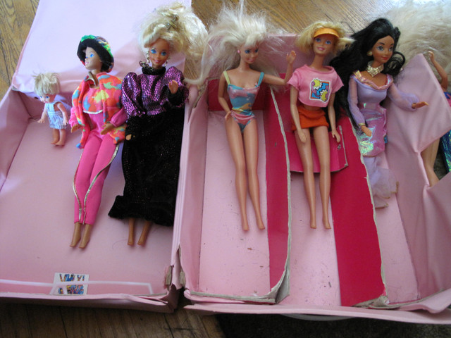 barbie dolls in Toys & Games in Oakville / Halton Region - Image 2