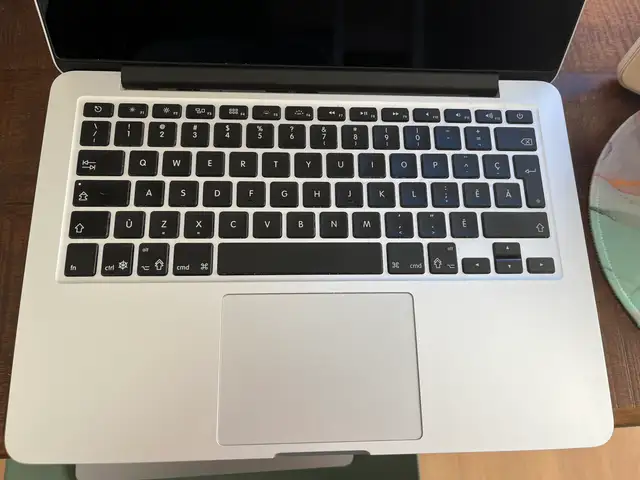 Puissant MacBook Pro Mid 2014 + nouveau chargeur in Laptops in City of Montréal - Image 4