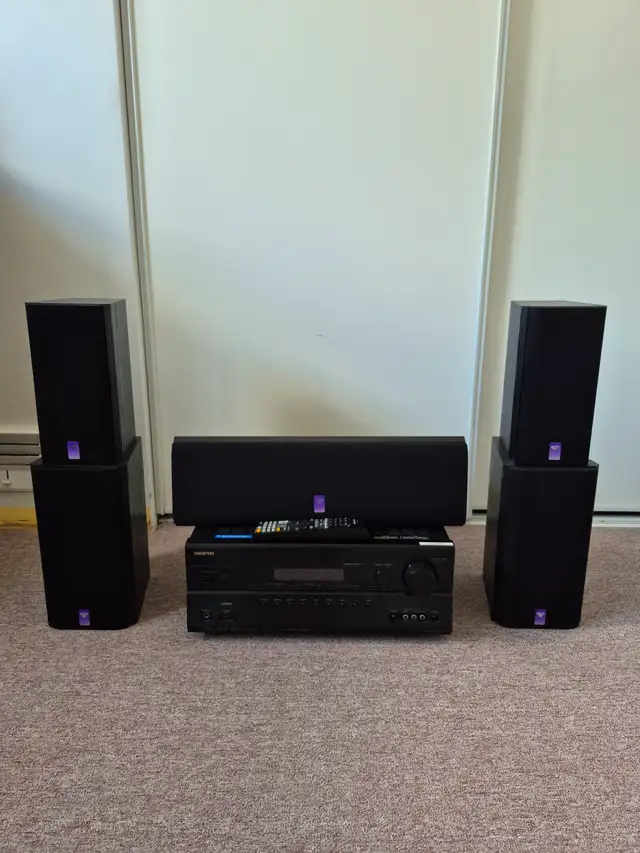Home theatre receiver and speakers in Stereo Systems & Home Theatre in Edmonton - Image 2