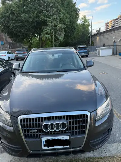 I'm selling my used 2012 Audi Q5 2.0 Quattro Premium plus, a stylish and reliable SUV with 168000 km...