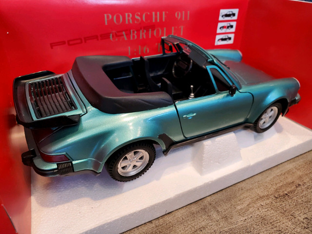 1:16 Diecast Tonka Polistil Porsche 911 930 Turbo Cabriolet Gree in Arts & Collectibles in Kawartha Lakes - Image 3