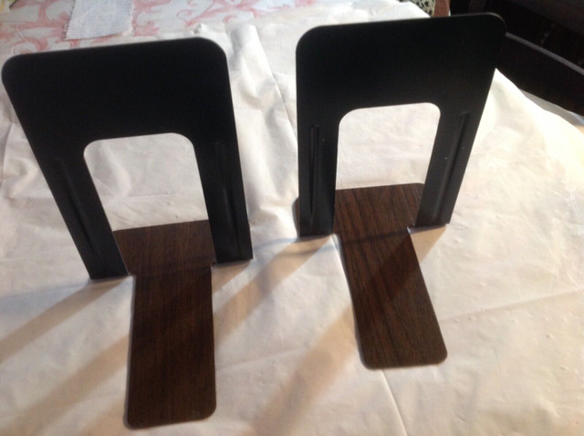 Vintage faux wood metal tall book ends in Other in Calgary - Image 3