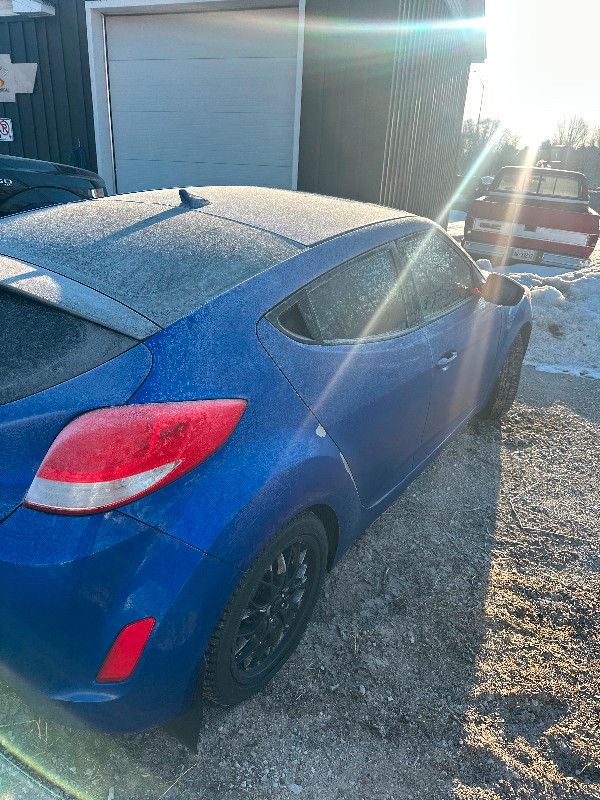 2012 Hyundai veloster in Cars & Trucks in Barrie