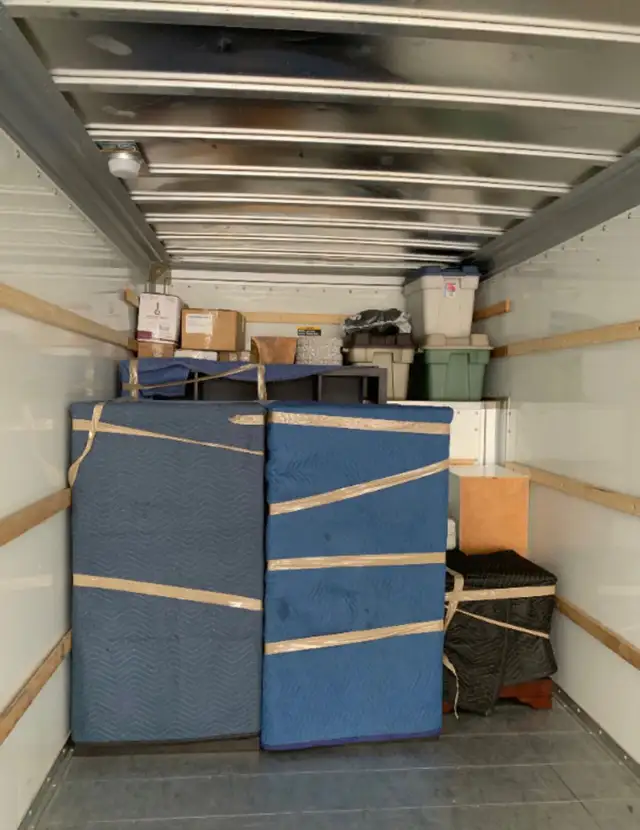 Ottawa/Gatineau Moving/packing &  junk removal services in Moving & Storage in Ottawa - Image 10