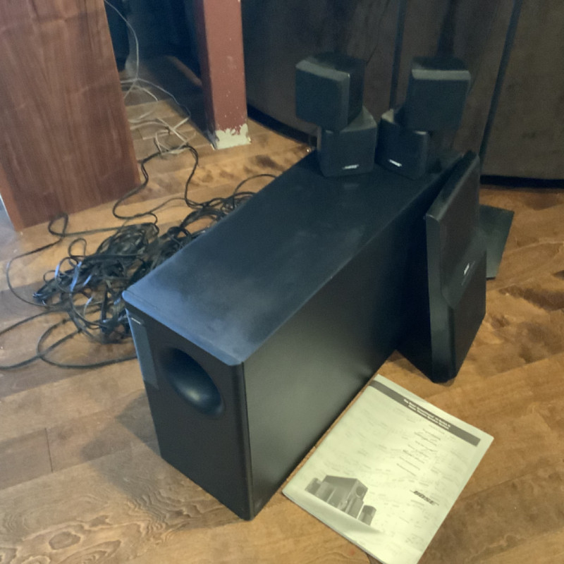 Bose Acoustimass 10 series II, *details in description* Speakers