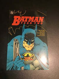 8 Batman Graphic Novels Comic Book Hardcover Softcover