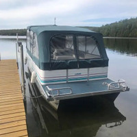 1995 24’ Lowe 245 Pontoon Boat | One Owner | Boat Lift | Extras