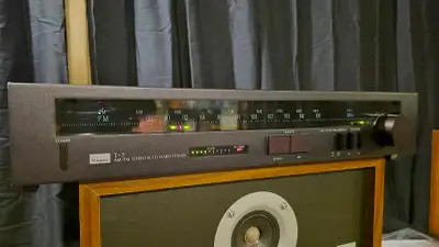 Sansui T-7 AM/FM Stereo Tuner - IN GREAT CONDITION, View more