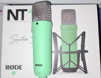 RØDE NT1 Signature Series Condenser Microphone, View more