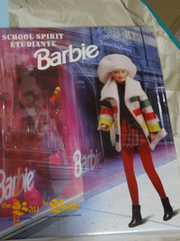 Barbie doll, nrfb, School Spirit, 2 lang. box, depart.store 1996
