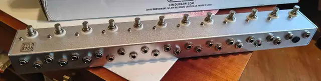 Road rage pro - gear - 12 channel true bypass effect looper in Amps & Pedals in City of Toronto - Image 2